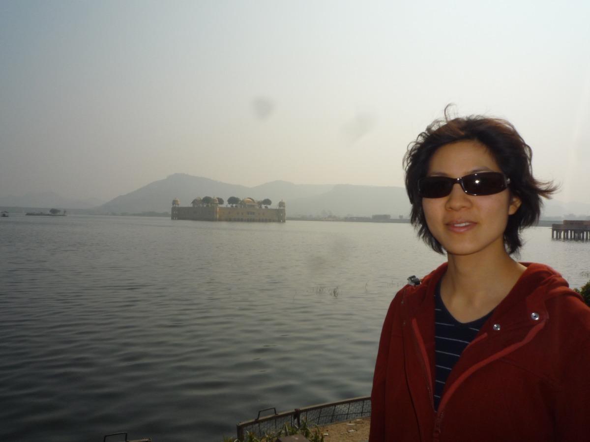 Palace in the lake03